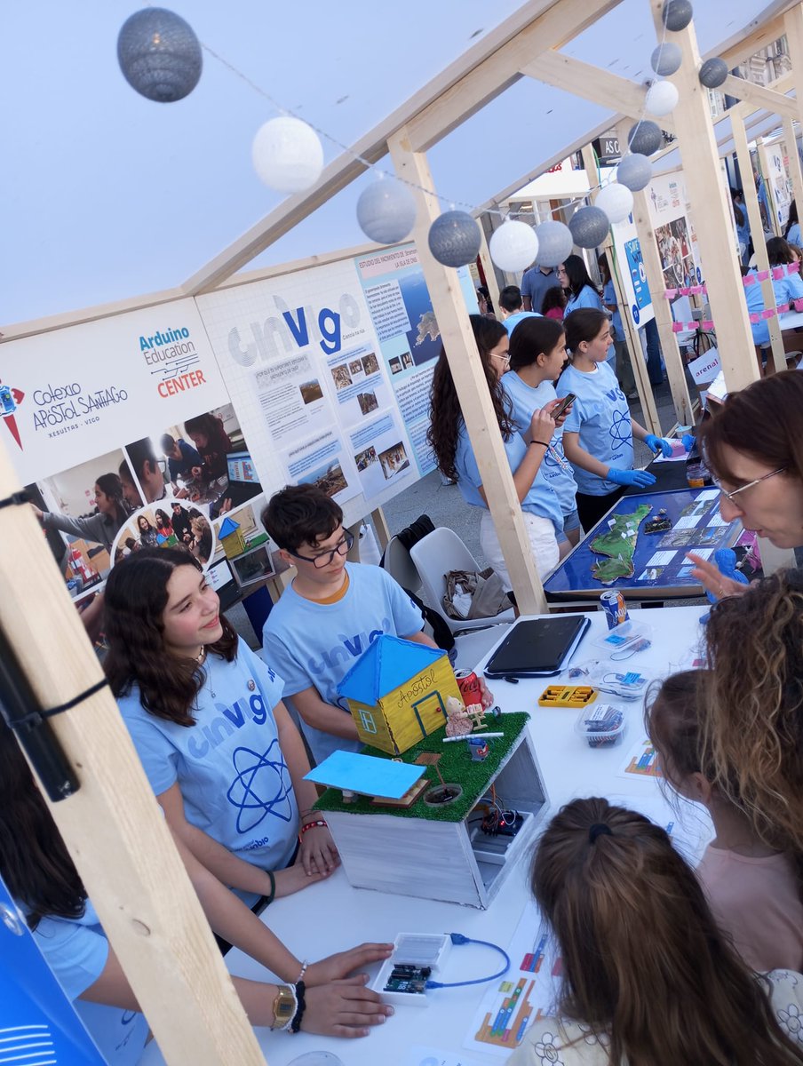 Colegio Apóstol Vigo tweet media