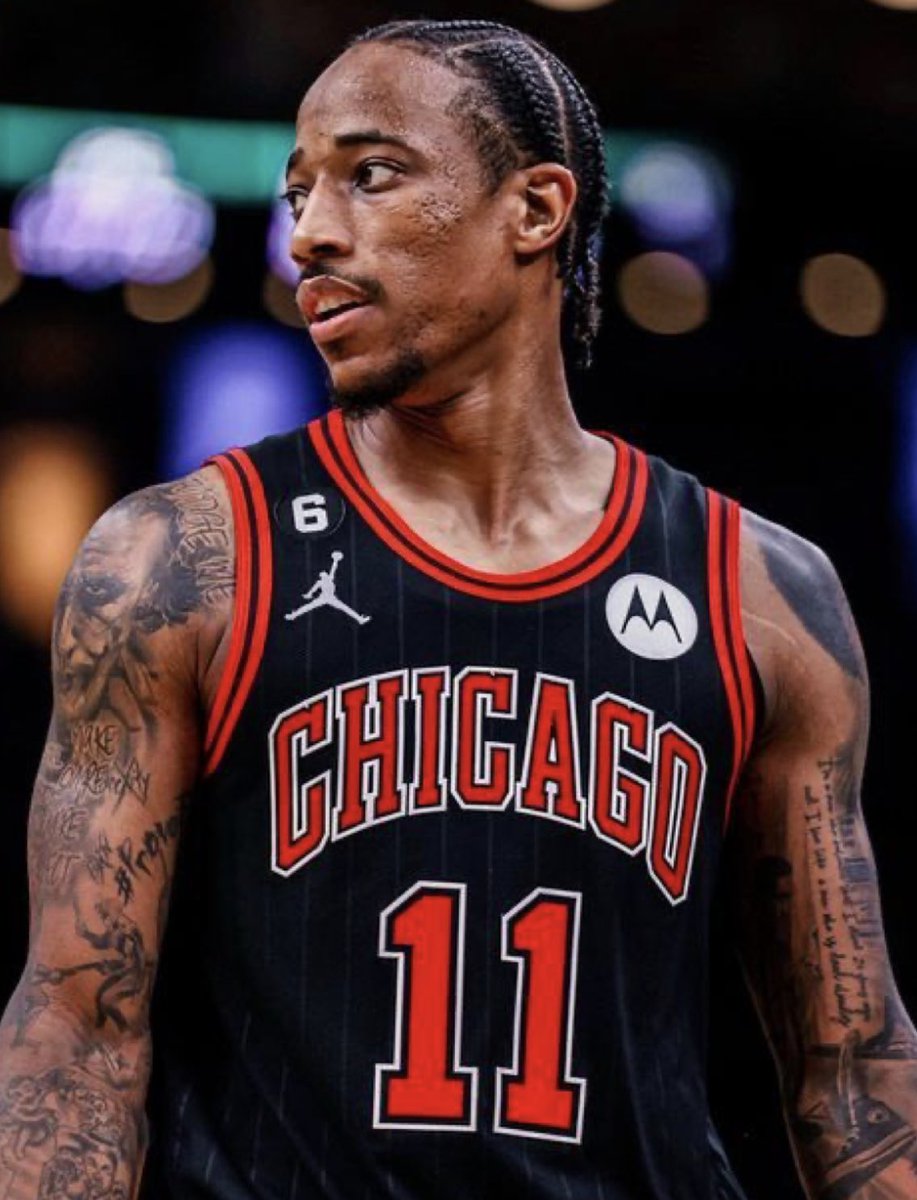The #Bulls can offer DeMar DeRozan a $45M/yr contract over 4 years, per @SInow. The #Bulls plan on resigning DeRozan who turns 35 this summer.