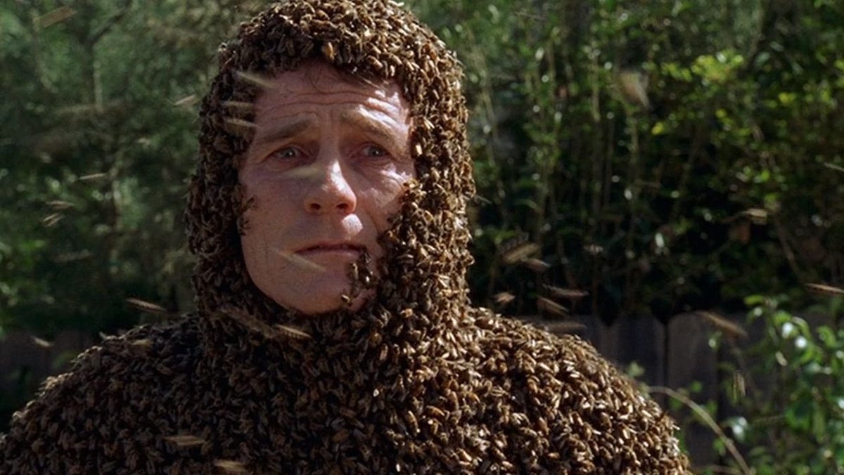 @GossipRoomOff Bryan Cranston avais 70 000 abeilles pour scène de Malcom. Mais c'est pas une compétition.