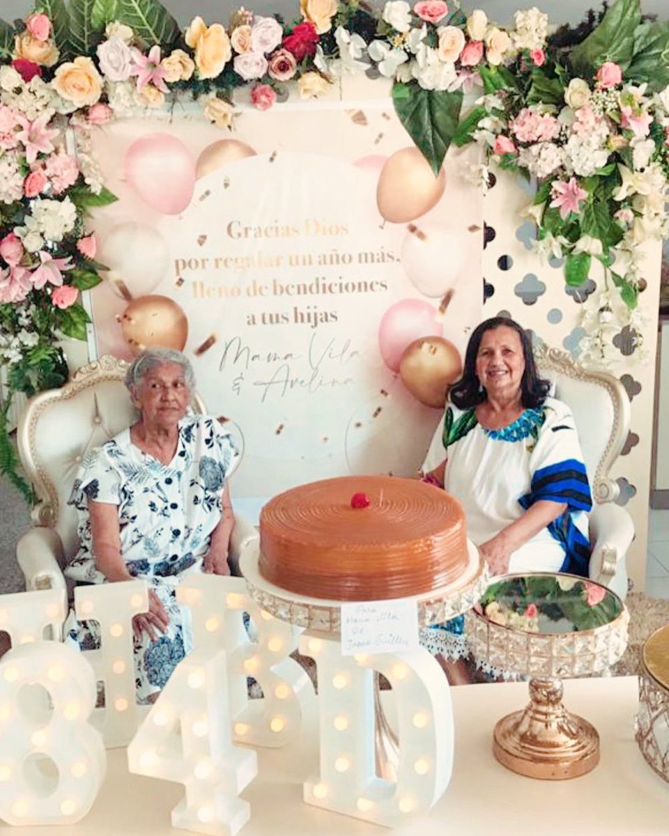 El Diomedismo de fiesta hoy de cumpleaños Elvira Maestre y Avelina Díaz que Dios la llene de muchas bendiciones y salud. 🙏🙏🙏 La mamá y hermana del Cacique.
