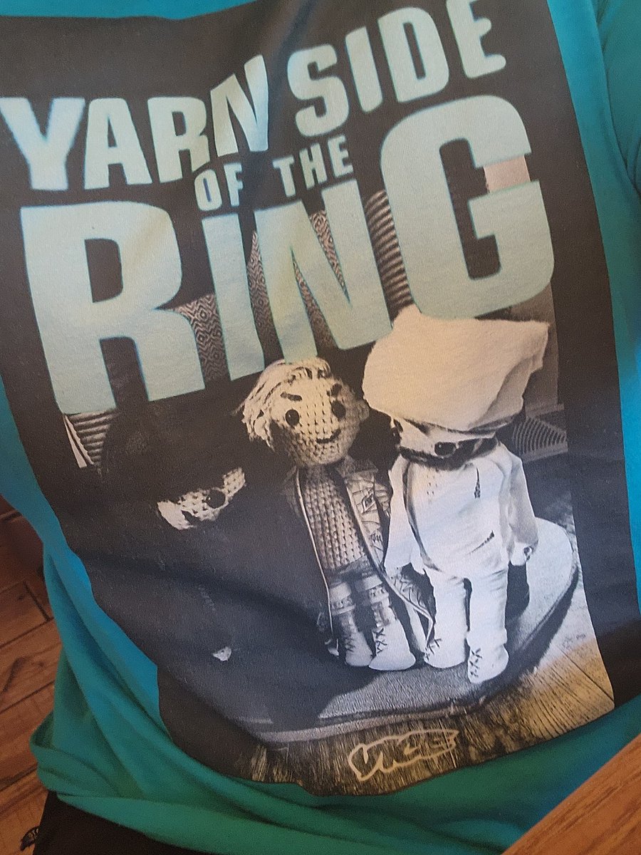 Rocking my #YarnGate shirt. Already had someone stop me at the restaurant I'm at about it. She was a knitter herself 😆