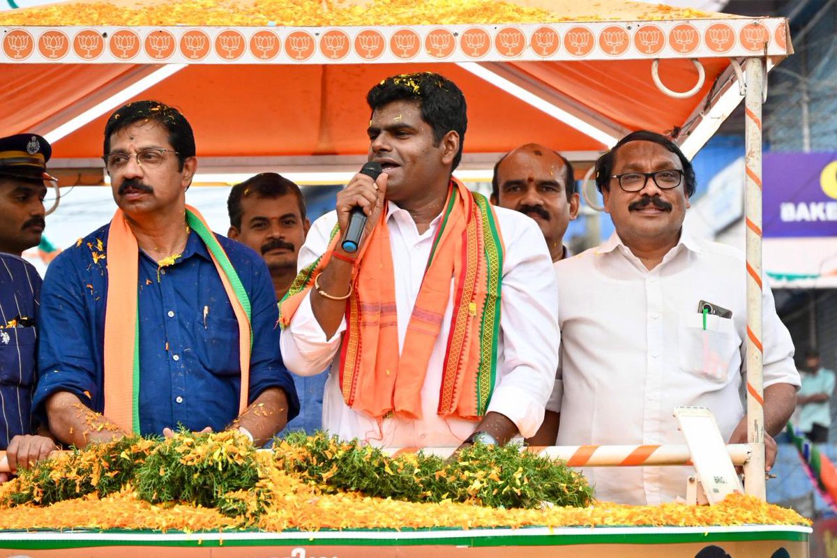 annamalai_k's tweet photo. Glad to have participated in a roadshow today between Koyamarakkad and Sathrapathi &amp; campaigned for @BJP4Keralam winning candidate of Pallakad PC Shri @ckkbjp avl. 

People of Pallakad came in huge numbers today in support of our Hon PM Shri @narendramodi avl. 

@surendranbjp https://t.co/vWaXYni4xK