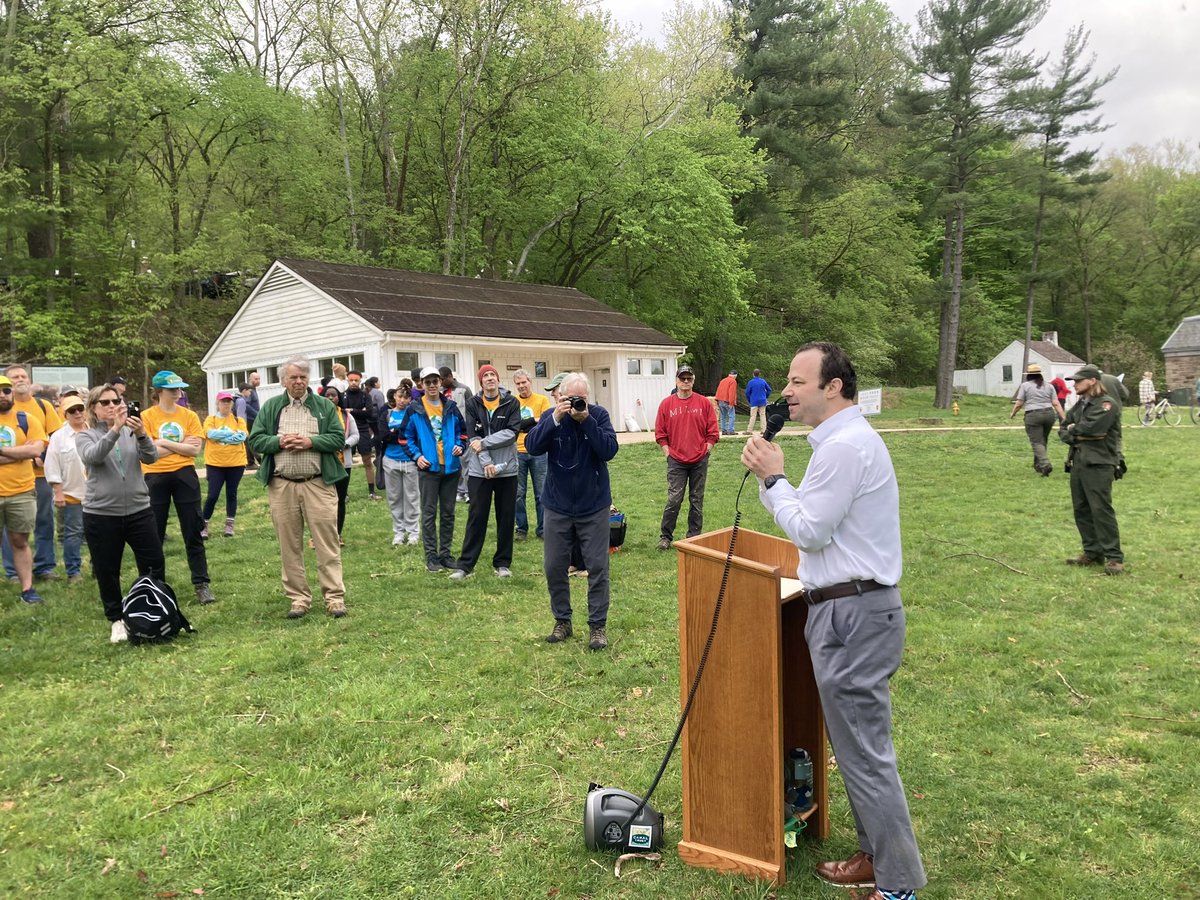 Thrilled to join again this year for @COcanalNPS Canal Community Day today with @CanalTrust staff & volunteers along with @mkorman & @FoleyFor15. 100 years after the canal ceased commercial operations, it remains a national treasure thanks to sustained and continued commitment.