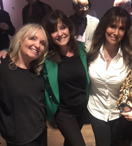 Happy Birthday Lovely Dee Anderson. Great singer actress and fabulous on Wonderbirds. Great seeing her at Helen Lederers book launch with Linda Lusardi. Hope you’ve had a great day x @Dee_Anderson @lusardiofficial @HelenLederer #GerryAnderson @WonderbirdsShow #SaturdayVibes