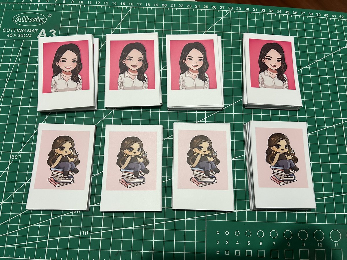 sanktakatalina's tweet photo. see you tomorrow!! will give away these ate j chibi polas to all attendees at the jsl grand meet up 💕

1:1 only, bunutan ulit cause no moneh, no honeh hehe 

thank you @genniness_ for the jonaxx barbie &amp; ma:arty at fb for books jonaxx
+ thank you @raiealstudios for the prints! https://t.co/TyT9YE9w5B