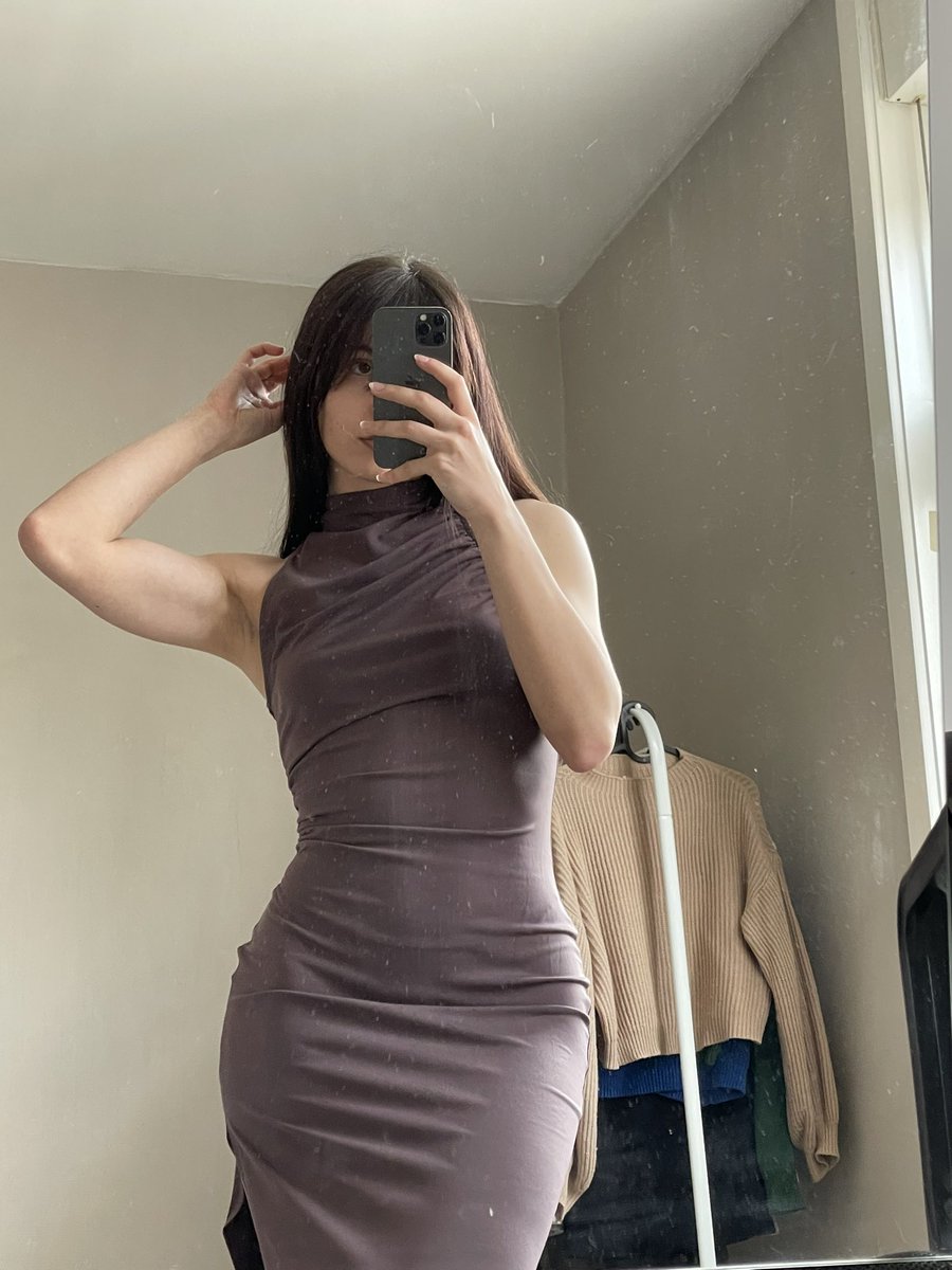 jmapelsarah's tweet image. regardez ma nouvelle robe la team