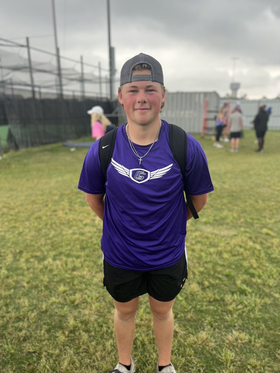 💪🏻🥏 Region 3 5A Discus 🥏💪🏻

Junior, <a href="/FarrellChaarlie/">Charlie Farrell</a> won most consistent, keeping most of his throws within a 1’ range👏🏻

His best today, 146’ 11”, scored a point for the team &amp; snagged him 6th place! 🏅 

Congrats on an awesome season, Char! So proud! #LetErRip #EspritDeCorps