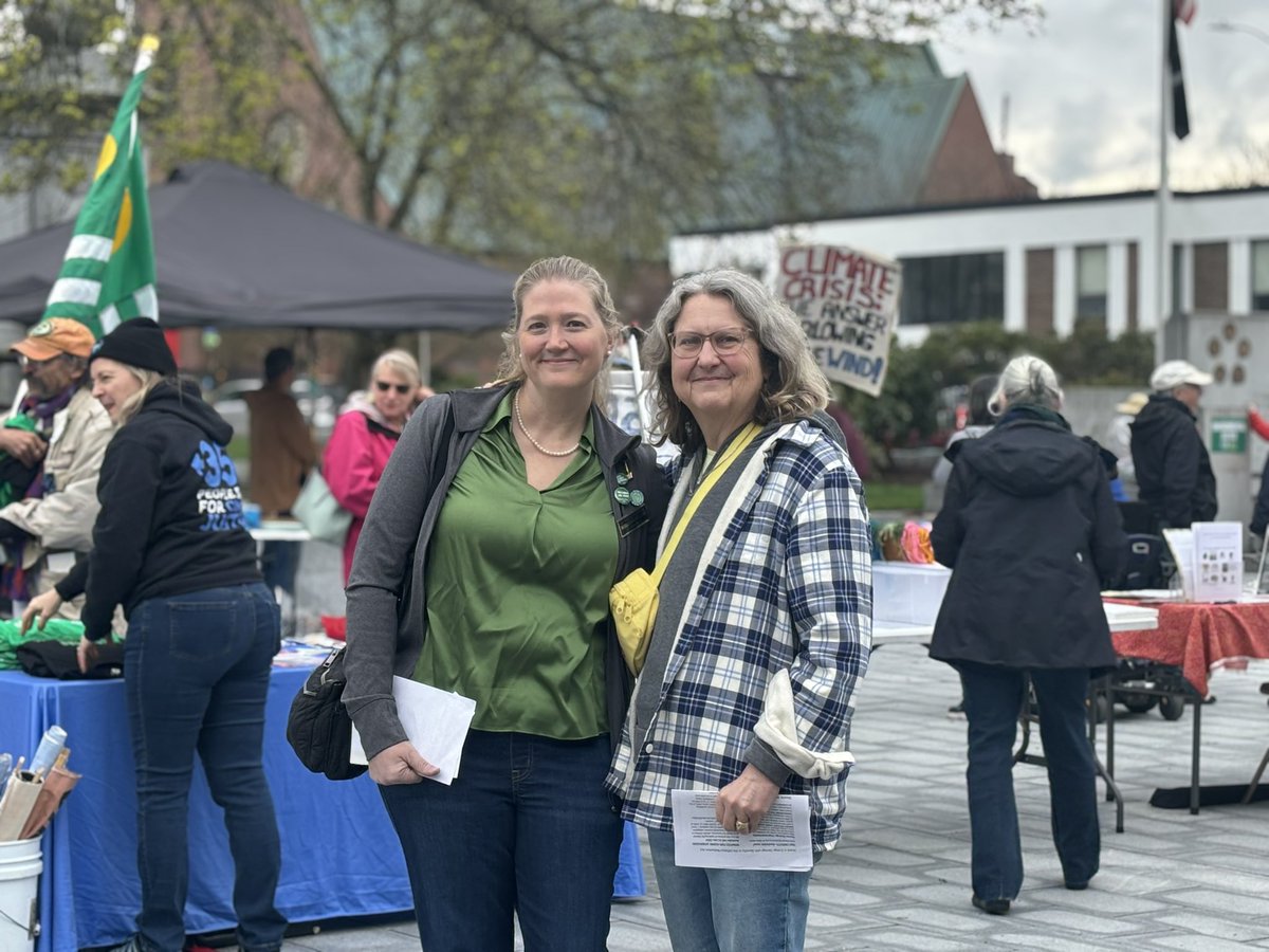 .@RepMcWilliams + @WendyENThomas spotted fighting for climate justice at today’s Rally for Peace + Planet! #NHPolitics