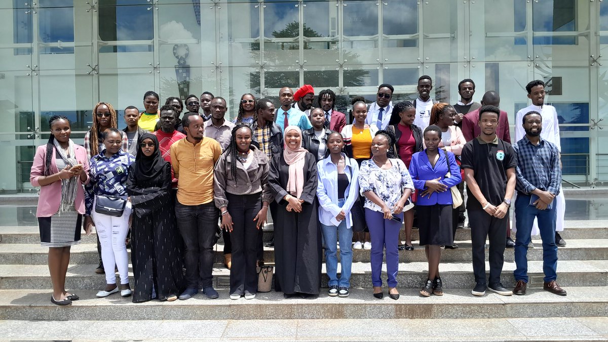 muemaction's tweet photo. Bringing youth together to collaborate and harness their creativity and power of innovation to take climate action.
@IsisaLtd @3esExperience @Environment_Ke @ShampiAnna @michaelngunjir9 @SankaraNyagaya @koechseroney @harrison_wa 
#WorldCreativityAndInnovationDay #ClimateAction https://t.co/czgaDOXeZ5