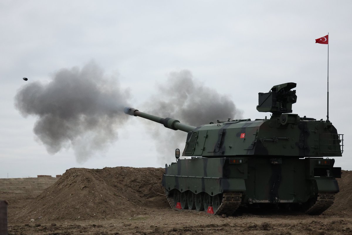 Titretir yeri göğü, paletinin gürleyen sesi. 🇹🇷

#MillîSavunmaBakanlığı
#GününFotoğrafı