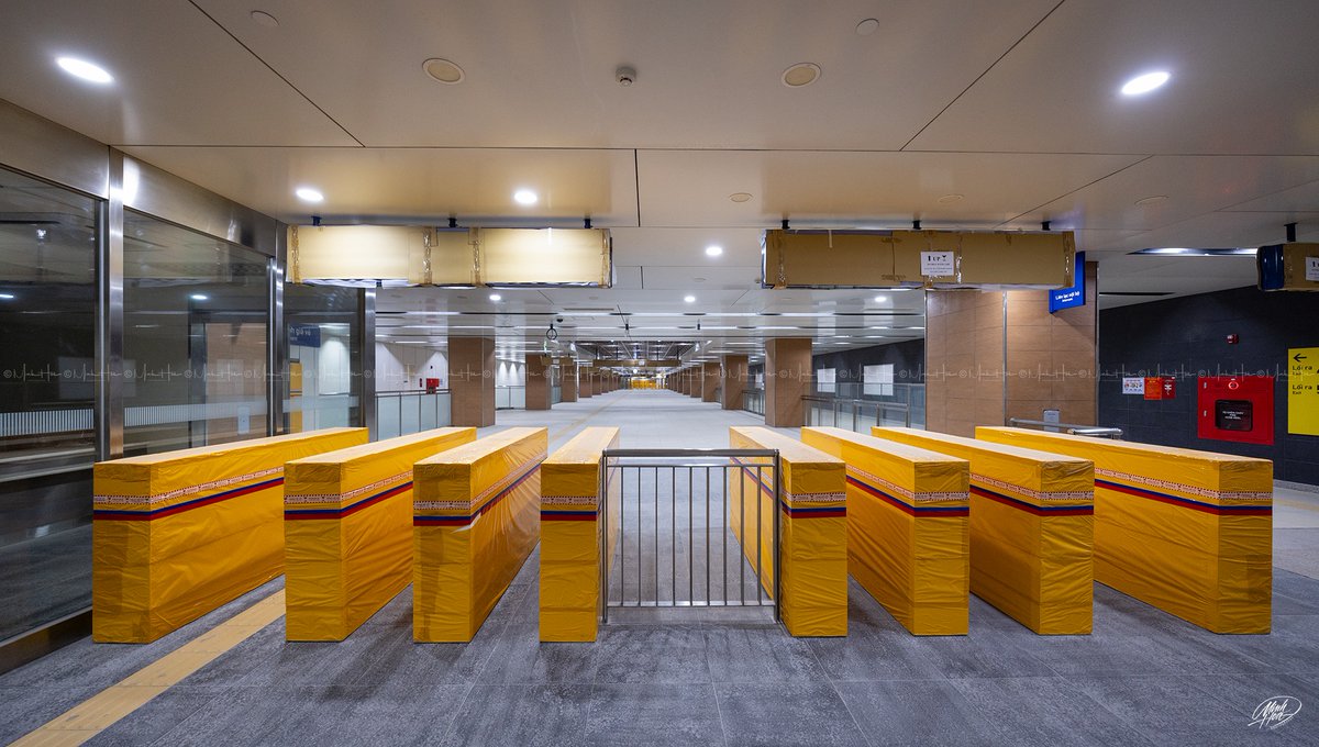 SaigonInfras's tweet photo. The underground  station of City’s opera house, Saigon-hcmc metro, Line No.01, Bến Thành -  Suối Tiên, LxWxD = 190x26x30, arranged with 04 basements, 05 accesses  from the ground level, ~99% loading.

Sources: Local media
#Saigon-hcmc #Future #Green #Transport #Project https://t.co/Zn2kyRESEE