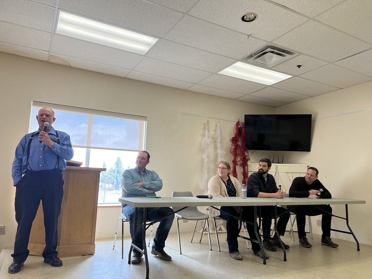 Beef Farmers of Temiskaming (@temiskamingbeef) on Twitter photo Great discussion on using corn silage in the beef herd with Ben Rosser, Tanja Seed, Jason Hurst & Jason Martin. Thanks to Ben Schapelhouman for moderating.
<a href="/BeefCochrane/">Beef Farmers Of Cochrane District</a> <a href="/BeefFarmersON/">Beef Farmers of Ontario</a> Great discussion on using corn silage in the beef herd with Ben Rosser, Tanja Seed, Jason Hurst & Jason Martin. Thanks to Ben Schapelhouman for moderating.
<a href="/BeefCochrane/">Beef Farmers Of Cochrane District</a> <a href="/BeefFarmersON/">Beef Farmers of Ontario</a>
