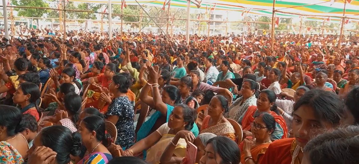 Misabh2020's tweet photo. #Maldaha
How can the BJP fight against the indomitable spirit of TMC Supremo #MamataBanerjee?
Here are some moments from rallies in Maldaha Uttar & Maldaha Dakshin in support of TMC candidates:
🌈Maldaha Uttar: Shri Prasun Banerjee
🌈Maldaha Dakshin: Shri Shahnawaz Ali Raihan