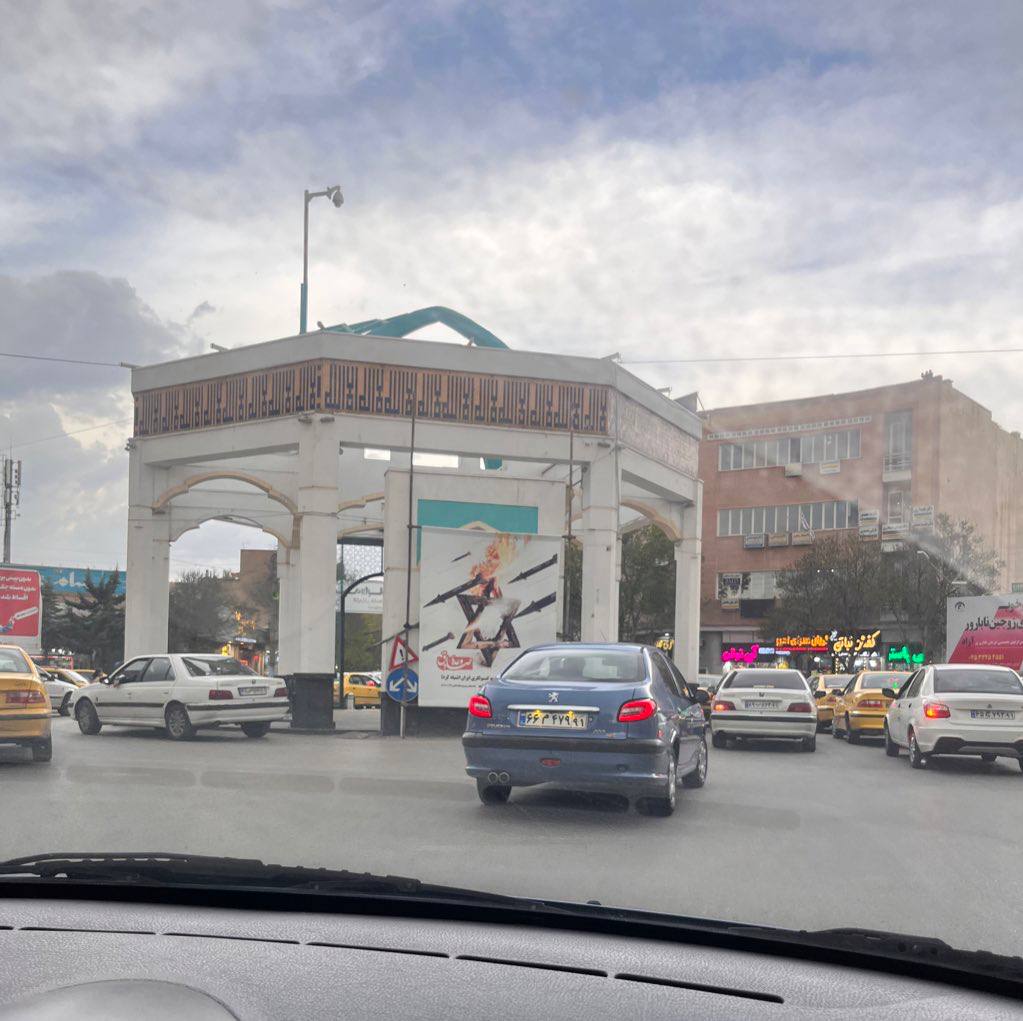 Spotted at a roundabout in Ardabil, Iran.
Those missiles are thé Fattah-1 hypersonic missiles I believe.