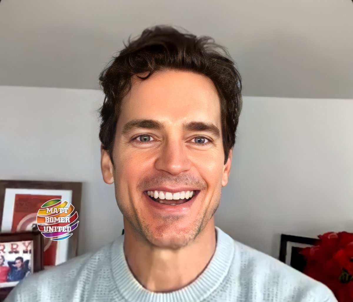 Finishing off today with some screenshots of #MattBomer during his chat with #KimberlySnyder. See you tomorrow.