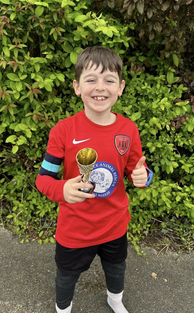 Last 7 a side match for my @twforesters U10 Aztecs, we now move to 9 a side!

It’s been a great 2 years and we finished on a high with 2 great games v Heathfield and my boy scoring a late winner and getting POTM after a tough few months 🫶

#GoForesters #JuniorFozzies