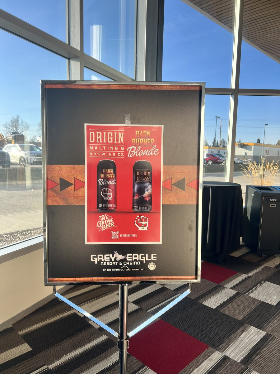 BKLiquor's tweet photo. Great time last night @GreyEagleResort raising money for @KidSportCalgary with the 2nd Annual Barnburner playoff Draft! 

@FlamesNation @wegrowbeer @Barnburnerfn @PinderReport @JSharpTNN @960boomer @JattaFire https://t.co/eHCrqTG0Ey
