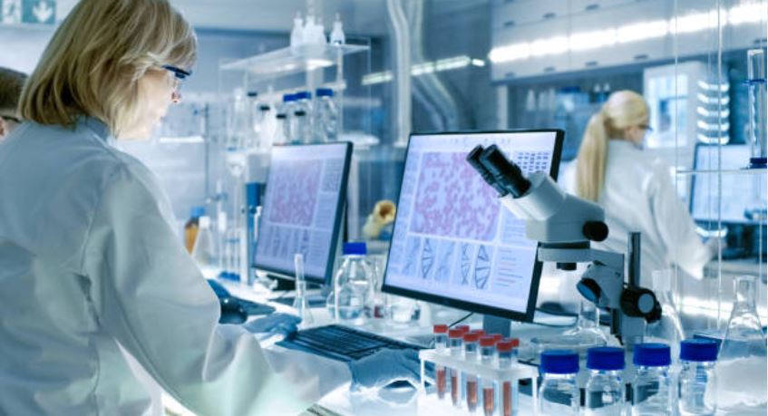 Hema_News's tweet photo. Finding the co-regulators in #erythroid and #myeloid differentiation can help to find new target for therapy of AML. 

Researchers show that α-lipoic acid targets 🎯 ELK1 to balance human neutrophil and #erythrocyte differentiation.

💡 Learn more: https://t.co/w2kq5jk82W https://t.co/HVZvJ2n7jc