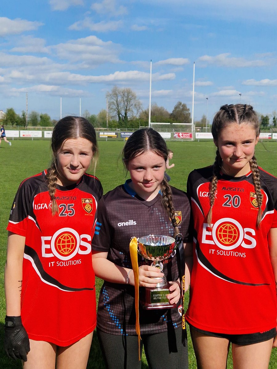HanveyMark's tweet photo. Down 4-6 Donegal 1-4 Abs with 1-02 😀 @CarryduffCLG @OLSPCKPE ❤️🖤 https://t.co/3JPOR1v667