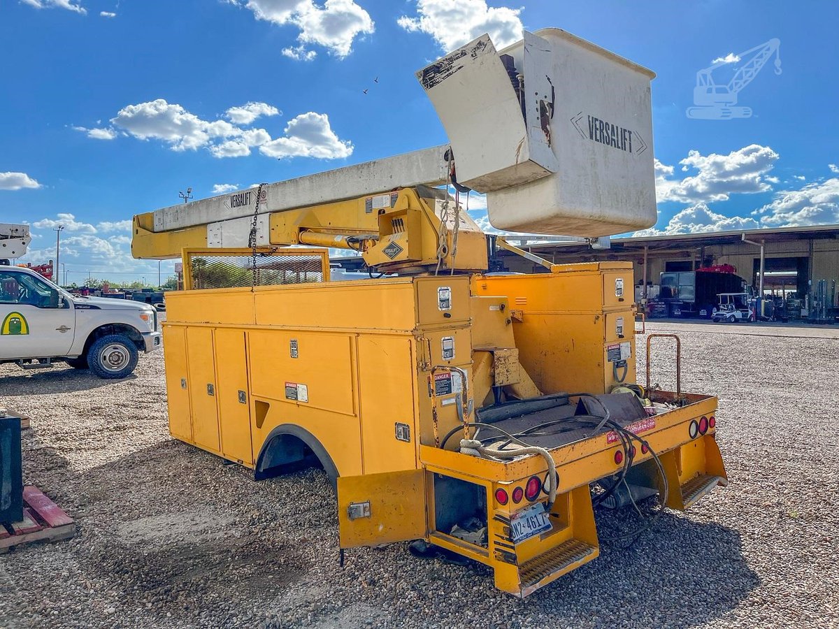 𝟐𝟎𝟎𝟓 𝐕𝐄𝐑𝐒𝐀𝐋𝐈𝐅𝐓 𝐕𝐍𝟓𝟎𝐈  💰 USD $1,500

✔️ Bucket Body Only
✔️ 55ft Working Height
✔️ 2 Man Bucket
✔️ 2 Outriggers

☎️ Call (956) 567-7447 TODAY!

🔗 ow.ly/SWHC50RkeMA

 #BucketBody #WorkingHeight #BucketTruck #ConstructionLife #CraneTraderListings