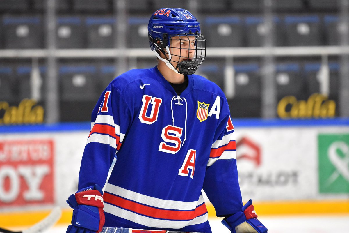 Puck is DOWN in our #U18MensWorlds pre-tournament game vs. Sweden 🚀