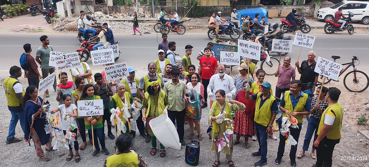 manreddy's tweet photo. @fenkomatt_org street walk/flash mob to fight the battle against littering! On Sainikpuri Main Road. In collab with @HydcyclingRev Ocimum School Children, citizens from Defence Colony, Vayupuri and surrounding areas. @GHMCOnline @CommissionrGHMC https://t.co/NzlvV3Q8aj
