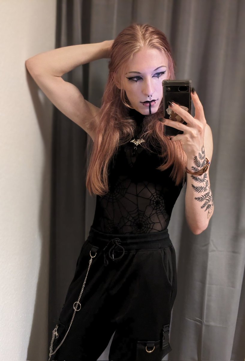 Lenathelicious's tweet photo. Am I mommy enough for you? 😏🖤 https://t.co/TxJUd6gYOc