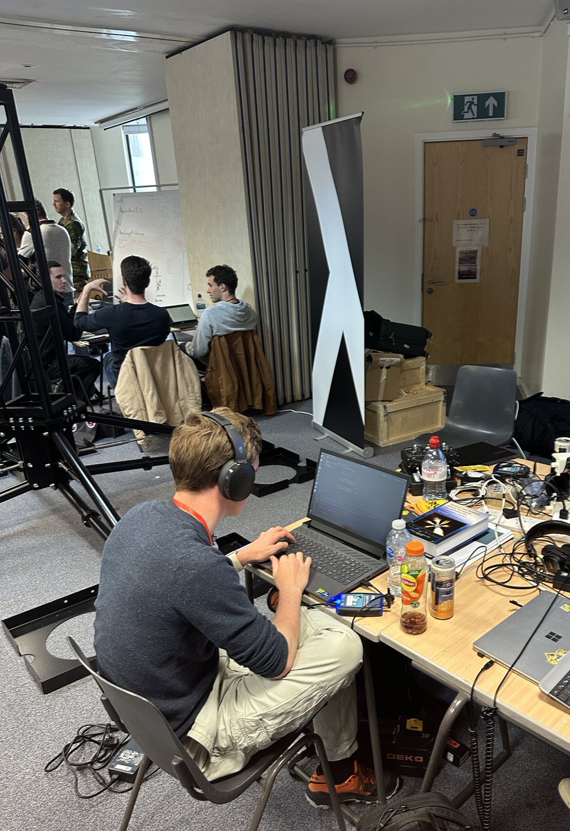 Sebastian Völkl tweet media