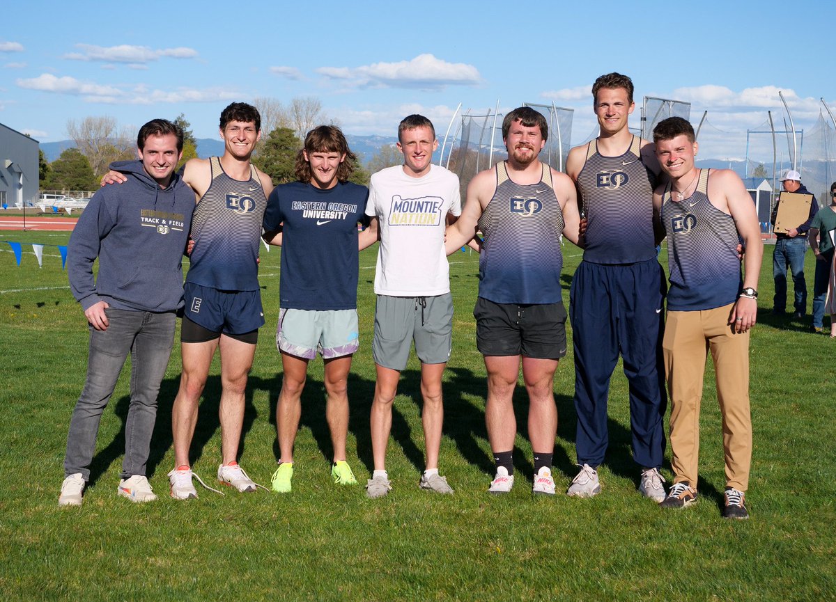 EOUAthletics's tweet photo. Thank you seniors!

#MountUp | #EOUtf https://t.co/xvjKNYkYzu