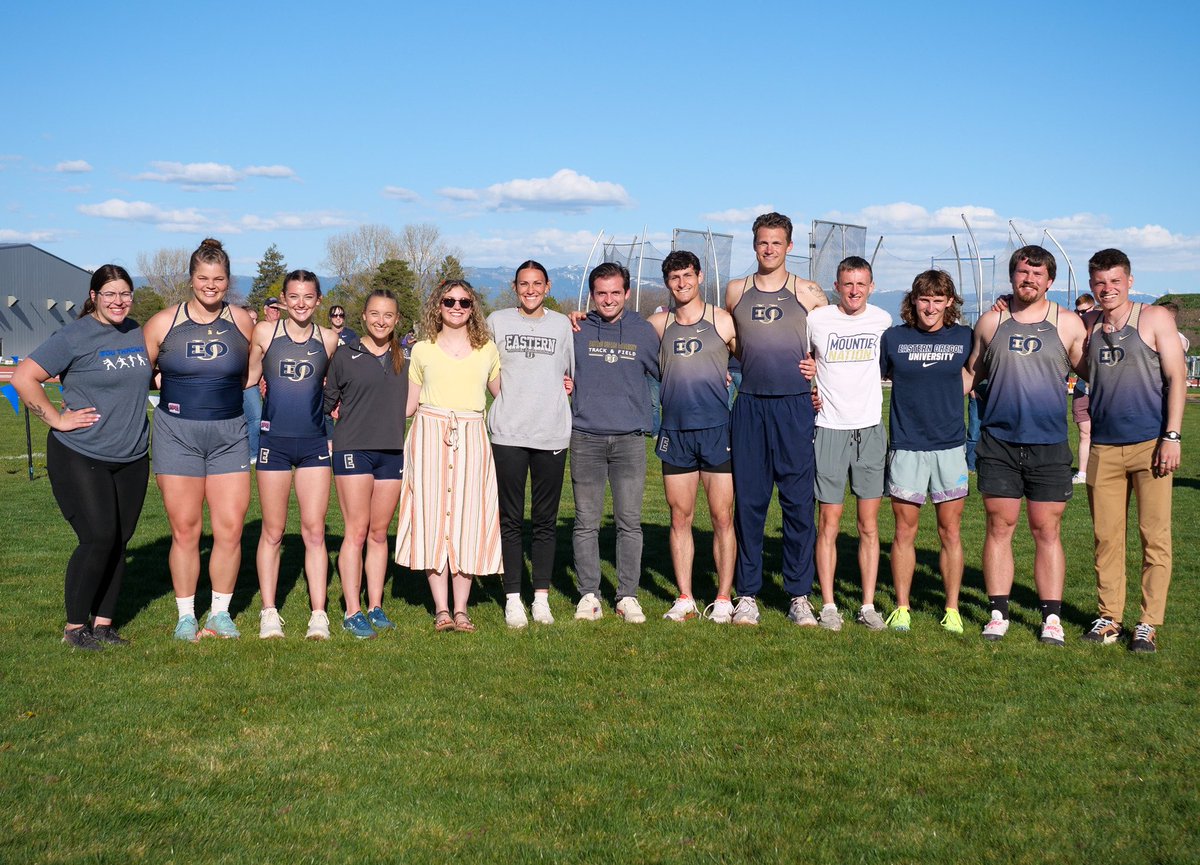 EOUAthletics's tweet photo. Thank you seniors!

#MountUp | #EOUtf https://t.co/xvjKNYkYzu