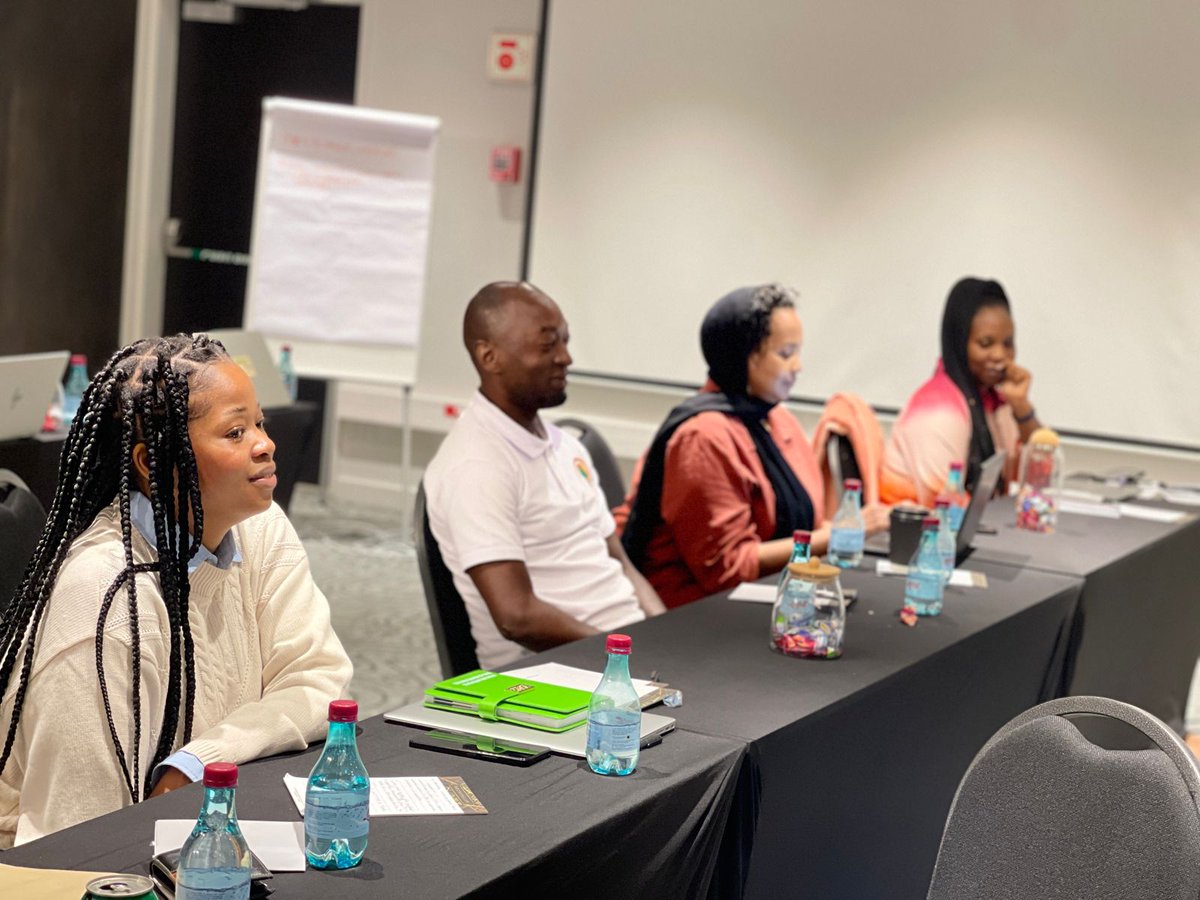 PACJA_SA's tweet photo. 1/2
Day 2 of AACJ's Southern Africa Cluster Training was a dynamic dive into honing our advocacy and communication strategies for 2024 goals. From mastering digital tools like 'Power to Voices' to tailoring messages to country-specific needs, https://t.co/mBQsSbdefL