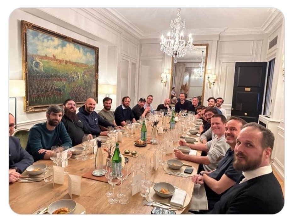 Remember this photo, and the common lack of diversity problem in tech? <a href="/urlichsanais/">Anaïs Urlichs</a> got a Cease and Desist from them for pointing it out.
!???