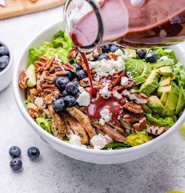 trend_foodh's tweet photo. عشاق السلطات بأنواعها  قررنا نسوي لكم 😍❤️

ثريد  فيه اغلب مطاع�� السلطات.  او اللي تقدم افضل وألذ سلطه  بالرياض وجربتها واعجبتني ،
 واللي عنده اي اضافه وشي جربه ولذيذ يضيفه في هالثريد 🥗🥒🥬 https://t.co/YjYw8Bfoyj