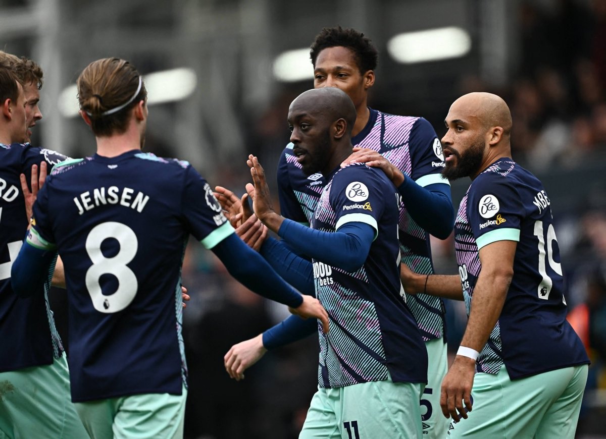 É a primeira vez na história em que o Brentford marca 5+ gols em uma partida fora de casa pela liga.