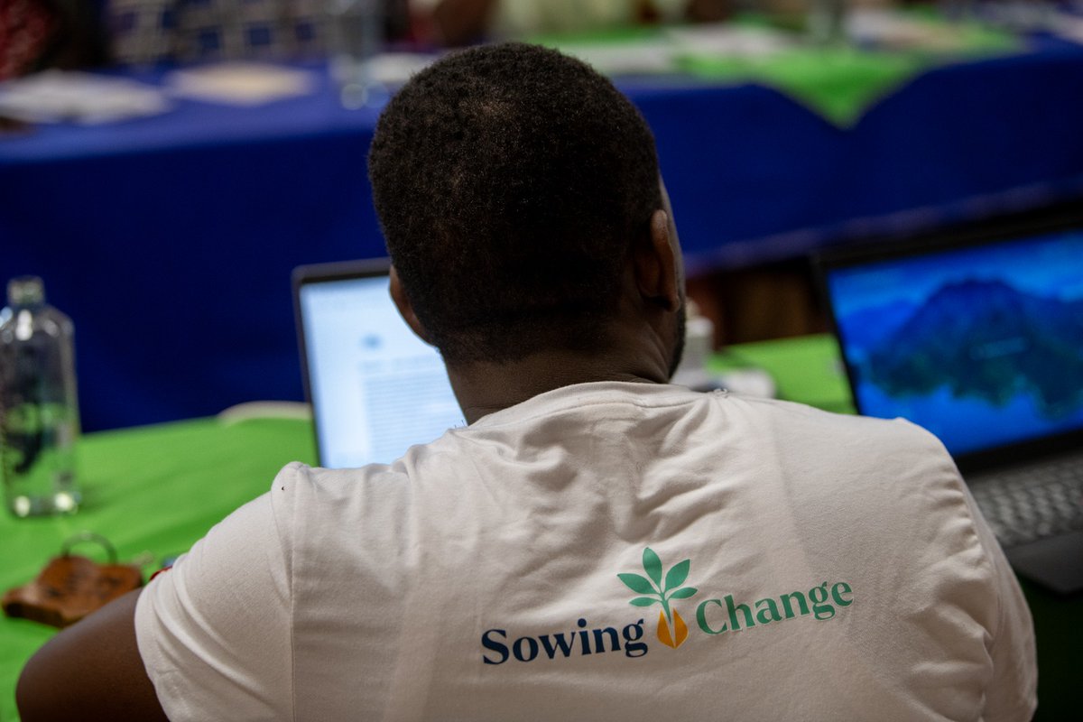 CAREinKenya's tweet photo. #BreakingGround: The CARE-WWF Alliance's Sowing Change Initiative is a game-changer, empowering women's leadership to tackle climate challenges and restore landscapes. #SowingChange #WomenLeadership #ClimateAction @WWF_Kenya https://t.co/65o4dAYTxV