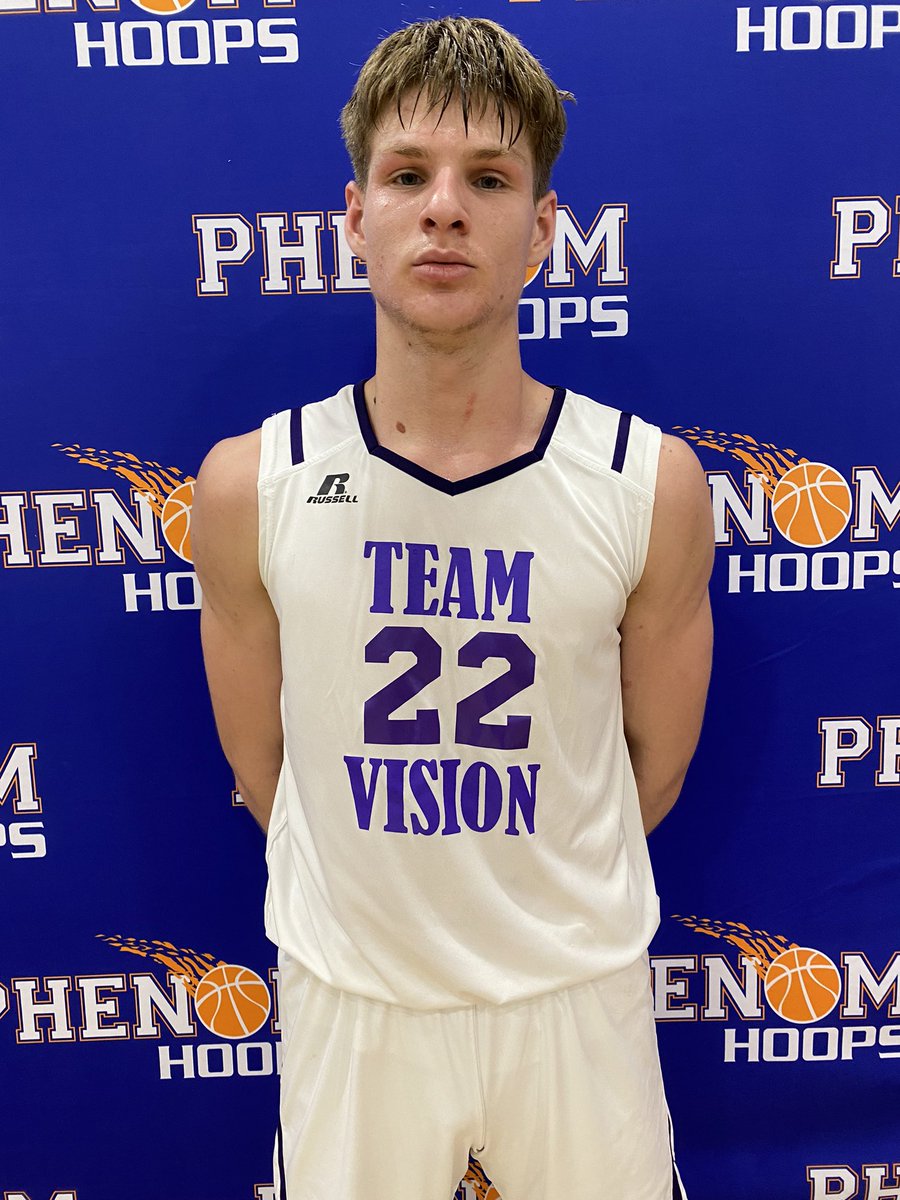 2025 Liviu Anton (Team Vision) is one that doesn't need to be the focus of the offense but finds ways to bring production to the table. Battled down in the paint and finished strong, but made plays in other areas as well for his team. #PhenomChallenge