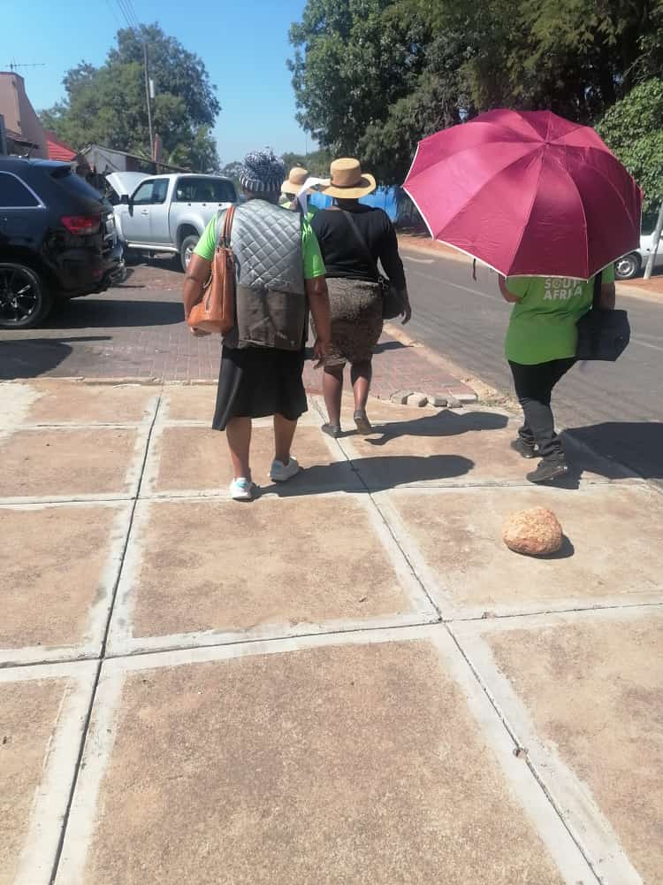 Funzi_Ngobeni's tweet photo. With 39 days to go, the @ActionSA_GP Soshanguve Team was also on the ground, reinforcing the message.
#VoteToFixSA
#OnlyActionWillFixSA https://t.co/OOWaSi7PQ1