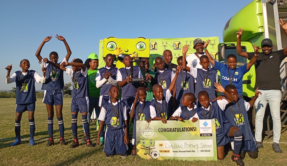 DreamfieldsP's tweet image. Another successful #TopTChampionshipCup in #Arconhoek . Almost a clean sweep from #Manyeleti schools. Congratulations to #MugenaHigh #BiltonHigh #MunyamaniPrimary #LudlowPrimary 
#TopTtiles
#ItaltileFoundation 
#GrowingDreams #football #Netball #Bohlabela