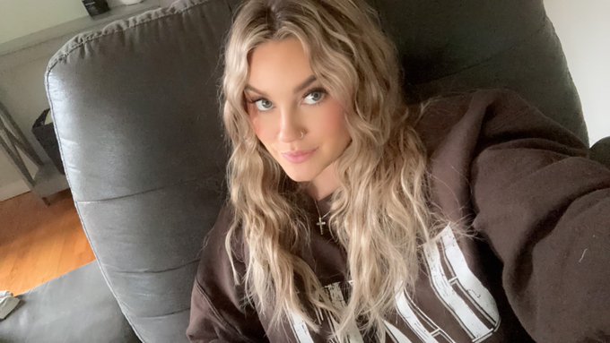 Watch kylie's leaked NSFW photo on TwXstars