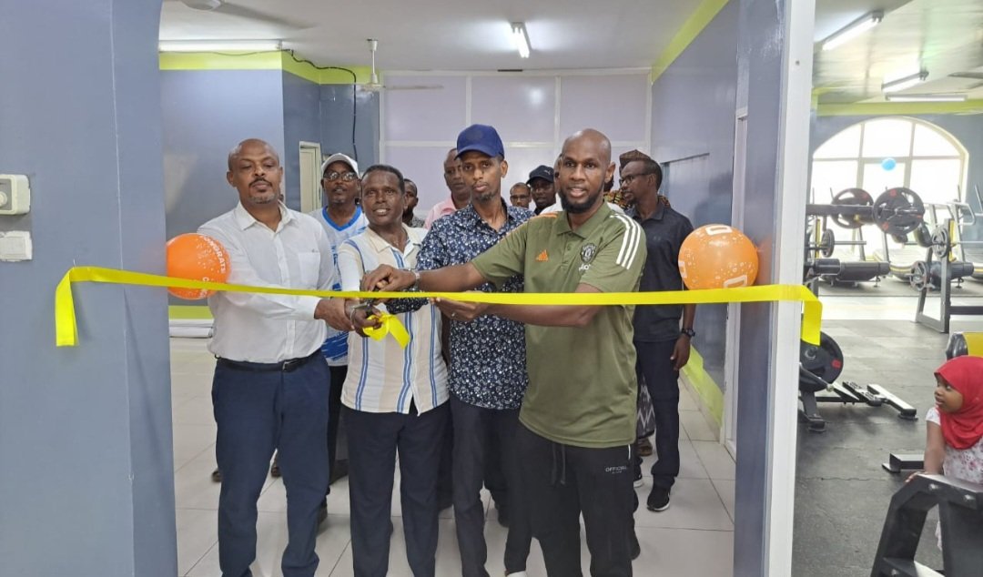 Makhahill's tweet photo. Cérémonie d'ouverture de MAHOKA FITNESS CLUB à HAMOUD MALL https://t.co/Z6aphCg7bD
