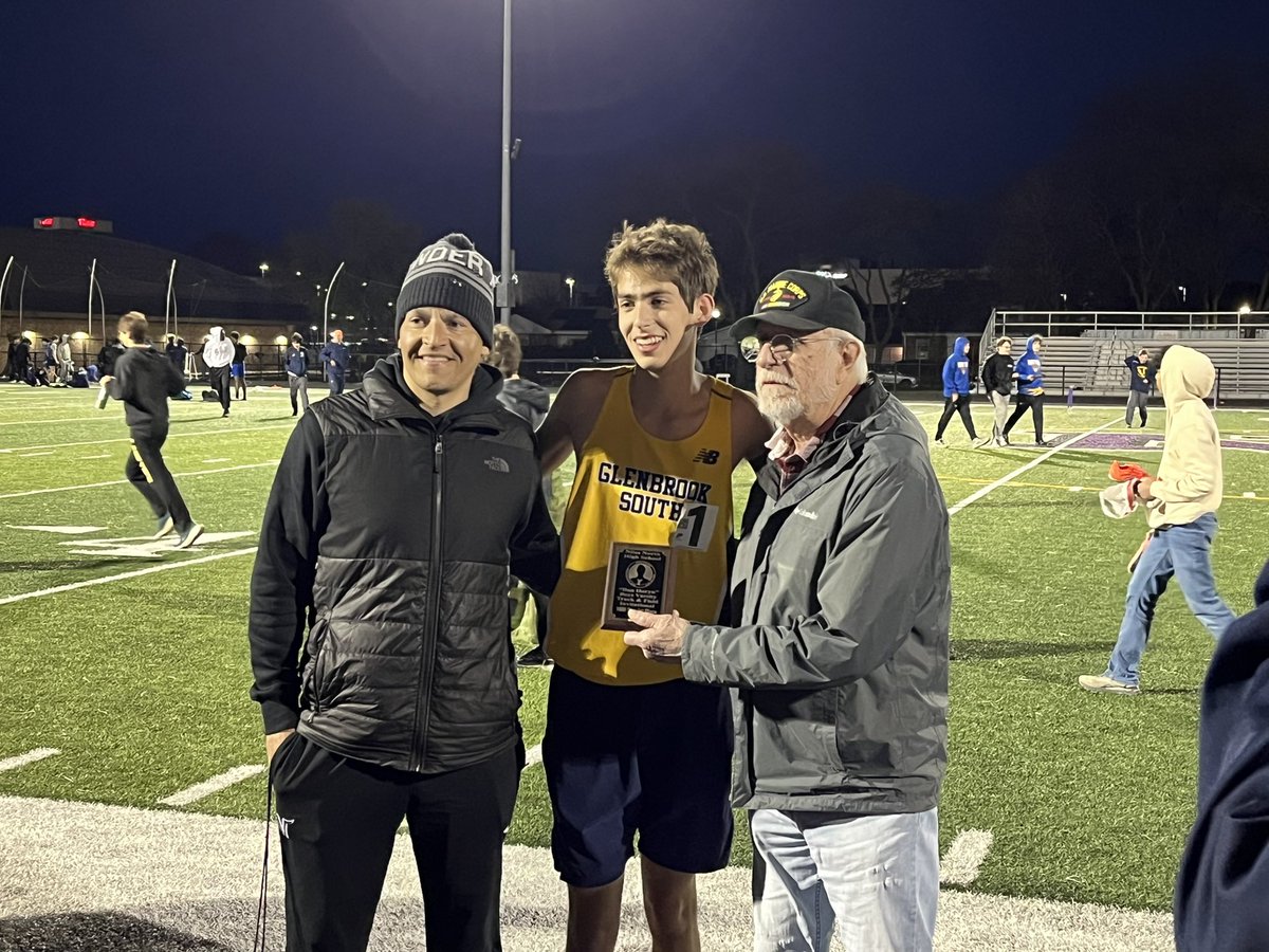 Varsity Niles North Dan Horyn Invite Champions!

Special congratulations to Ryan Taylor, who won the “Dan Horyn” 1600m, setting the new GBS Sophomore record in the process.