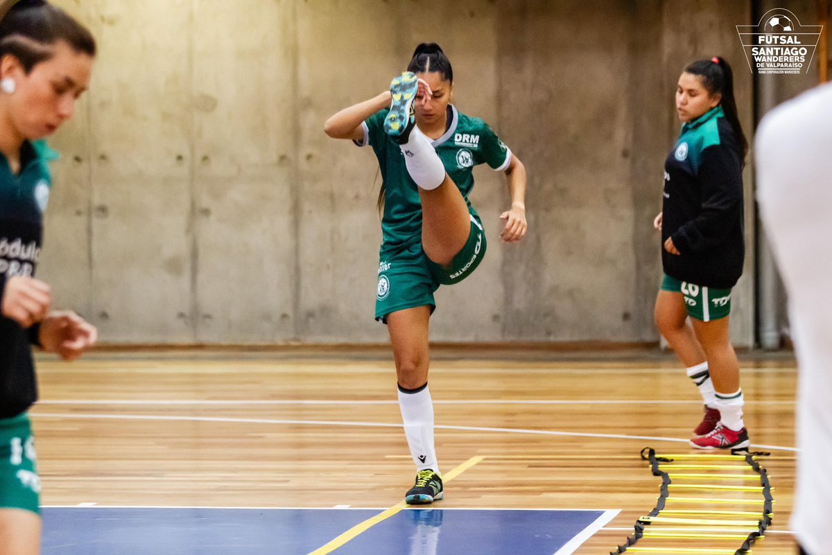 Futsal Santiago Wanderers tweet media