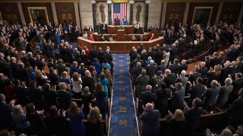 BasseCourFr's tweet image. &quot;La Chambre des représentants prévoit de voter une aide de 61 milliards d&apos;euros ce samedi, mais à quel prix pour le contribuable ? #ChambreDesRepresentants #AideFinancière #DépensesPubliques&quot;