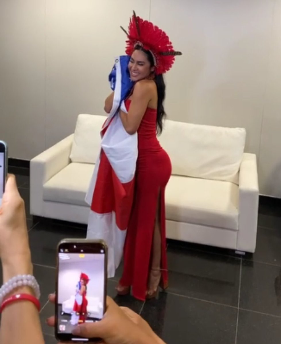 manaus_pop's tweet photo. ISA ORGULHO DO NORTE ❤️🏹💙 https://t.co/KrTY7VCqY8