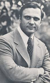 Arkansas has lost a giant. There is only one David Pryor. The epitome of a statesman. No one was more humble. No one was more civil. No one loved Arkansas and our people more. (1/4)