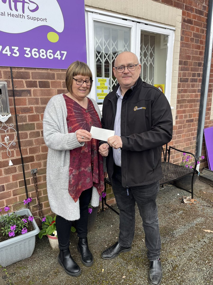 roundtable9104's tweet photo. Yesterday, our charity steward and lodge organist, Steve Pritchard-Jones presented a £150 cheque from the Shropshire Round Table Lodge to Shropshire Mind Mental Health Charity. 💙 #MentalHealthMatters  #RoundTable #ShropshireFreemasonry #mentalhealthawareness @ShropshireMason https://t.co/1Ae0A45lWM