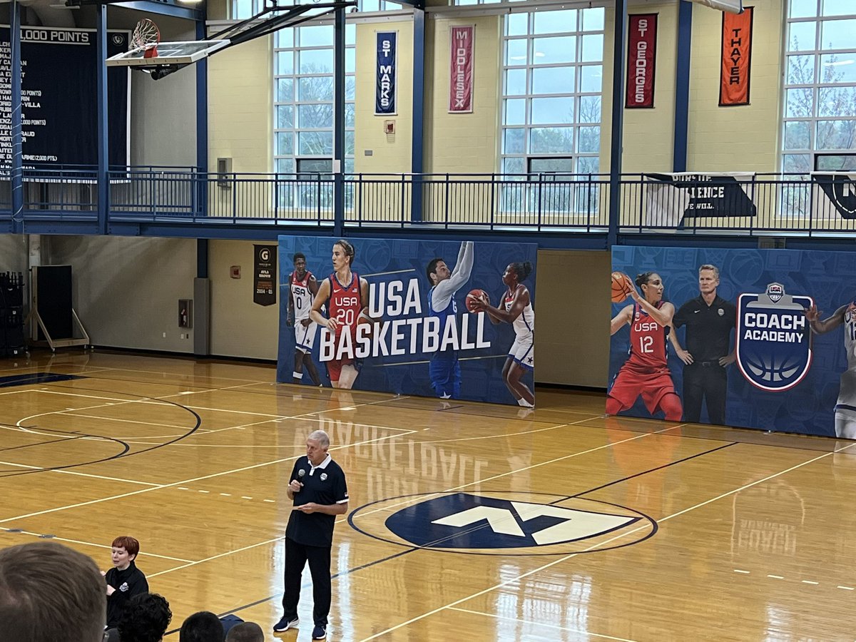 As a coach, if I ask my players to improve in the offseason, I must do the same. Great day @usabasketball coaches clinic in Dedham MA learning from @dshow23 @CoachChills @coachFMartin @DagsBasketball & others. #1%better