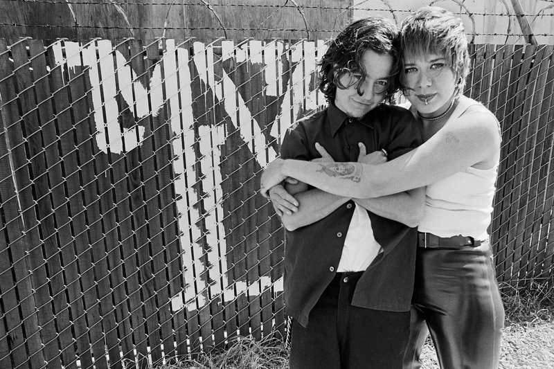 Harey & Shanna, 1997 ⚢
By Chloe Sherman. 
#LesbianArchive #LesbianHistory