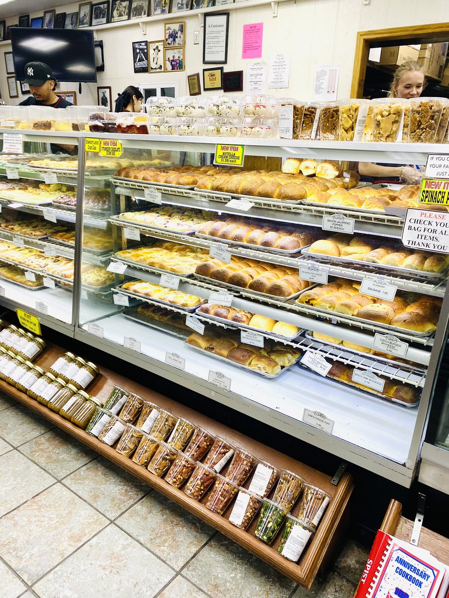HiltonCooper's tweet photo. I promise my truck just drove itself here. #CzechStop #TX https://t.co/iAirmeEB1v