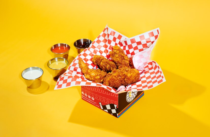 Fuel up for race day with our Talladega Tenders! 🏁🍗 Rev your appetite and dive into our mouthwatering chicken tenders before the excitement at Talladega this weekend! 🚦 #NascarRefuel #TalladegaTenders #RaceDayEats